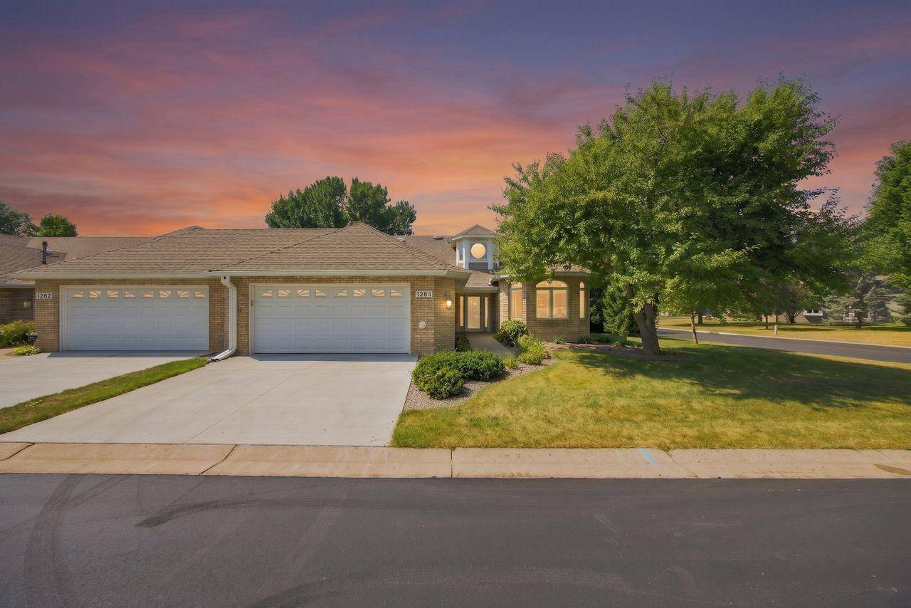 1264 Silverthorn DR, Shoreview, MN 55126