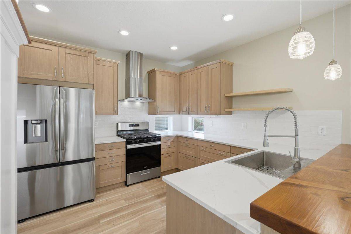 214 Amundson ST N, Amery, WI 54001