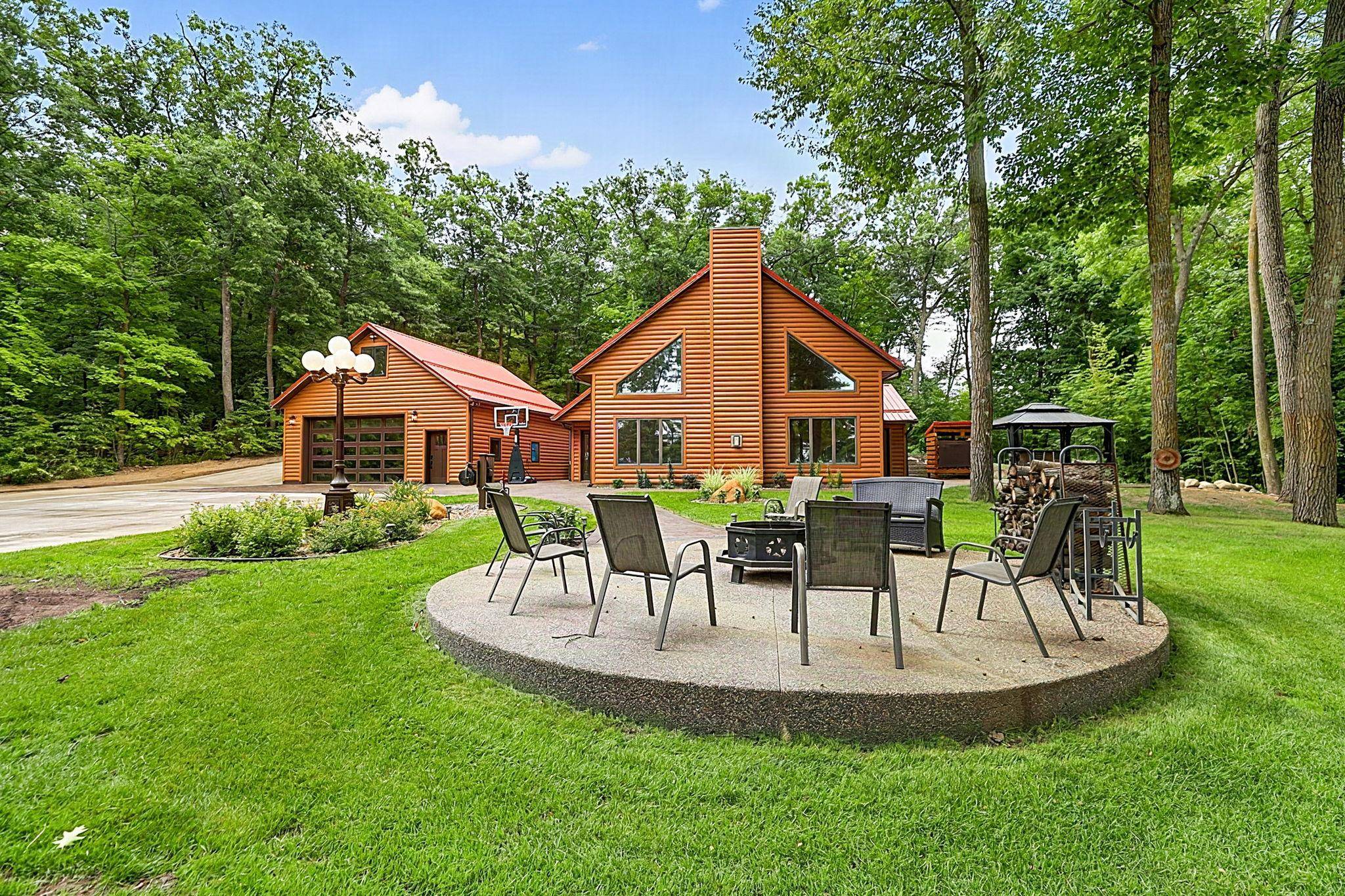 7643 Bear RD, Cushing, MN 56443