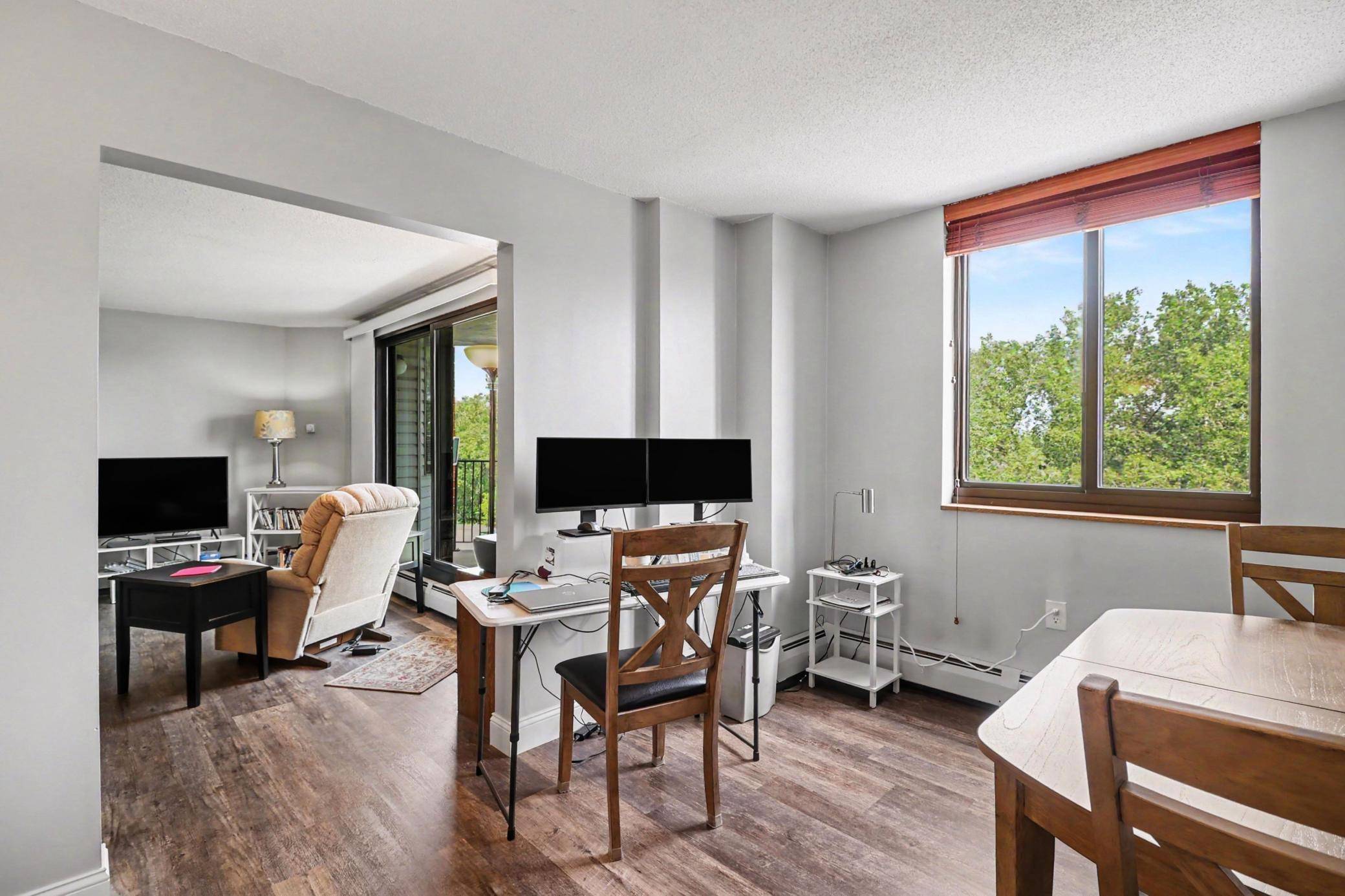6500 Woodlake DR #506, Richfield, MN 55423