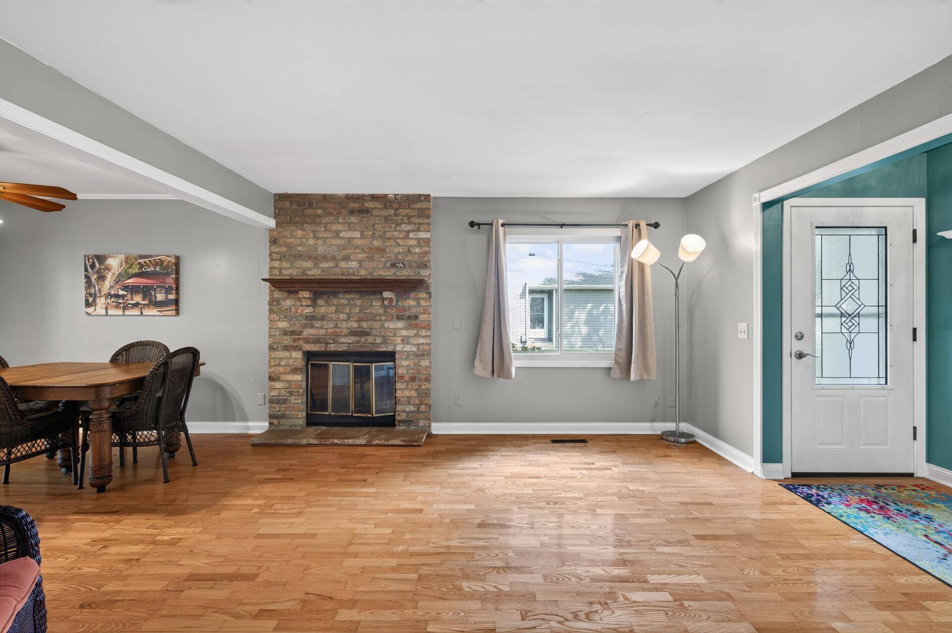 16614 Terrey Pine DR, Eden Prairie, MN 55347