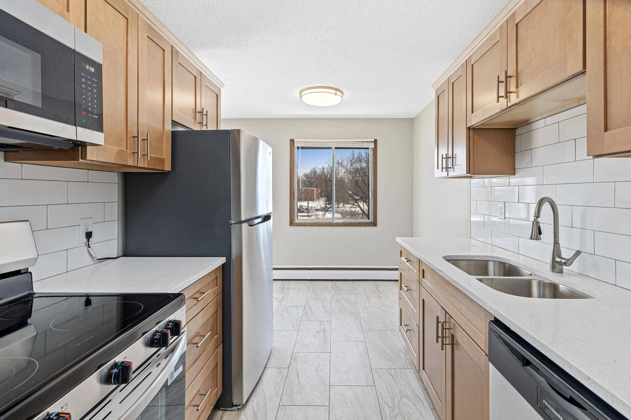 2210 Eldridge Ave E #201, North Saint Paul, MN 55109