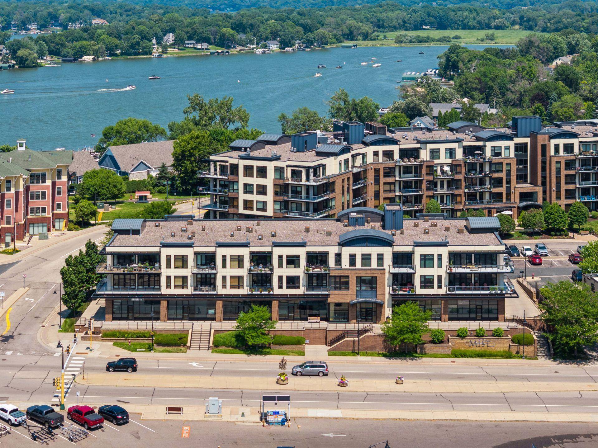 4100 Shoreline DR #S304, Spring Park, MN 55384