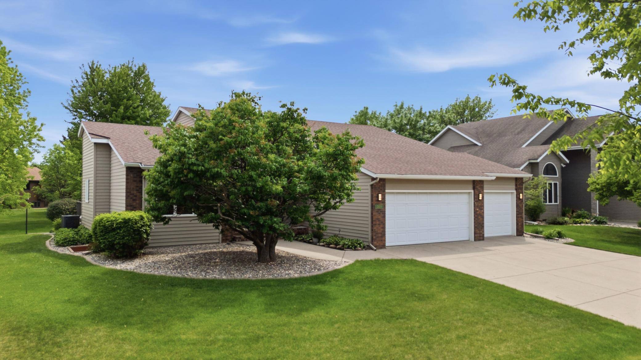 2608 25th AVE S, Fargo, ND 58103