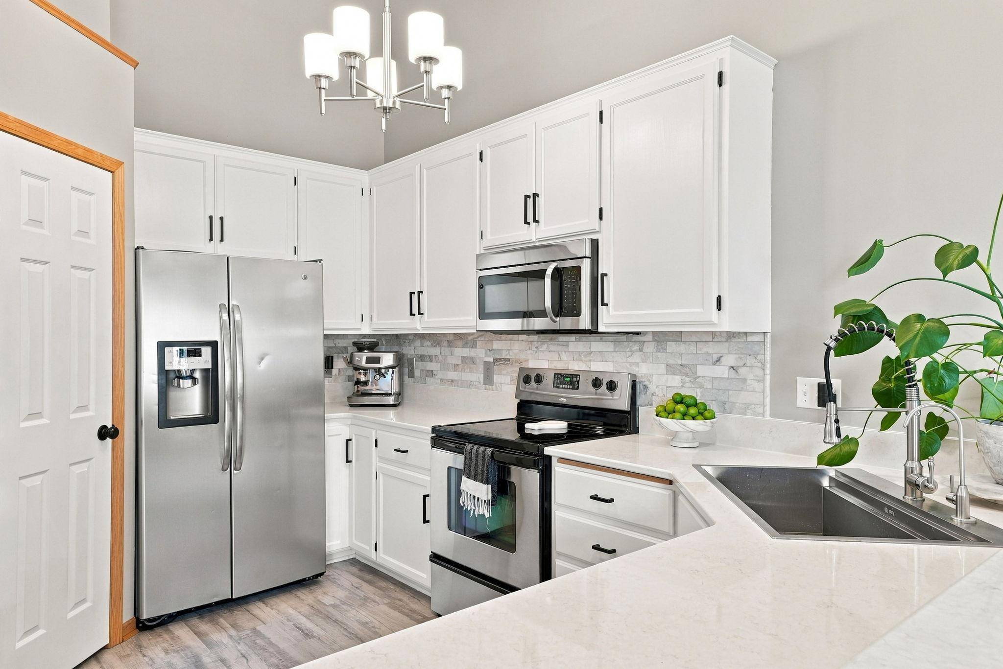 7606 Red Fox TRL, Greenfield, MN 55373