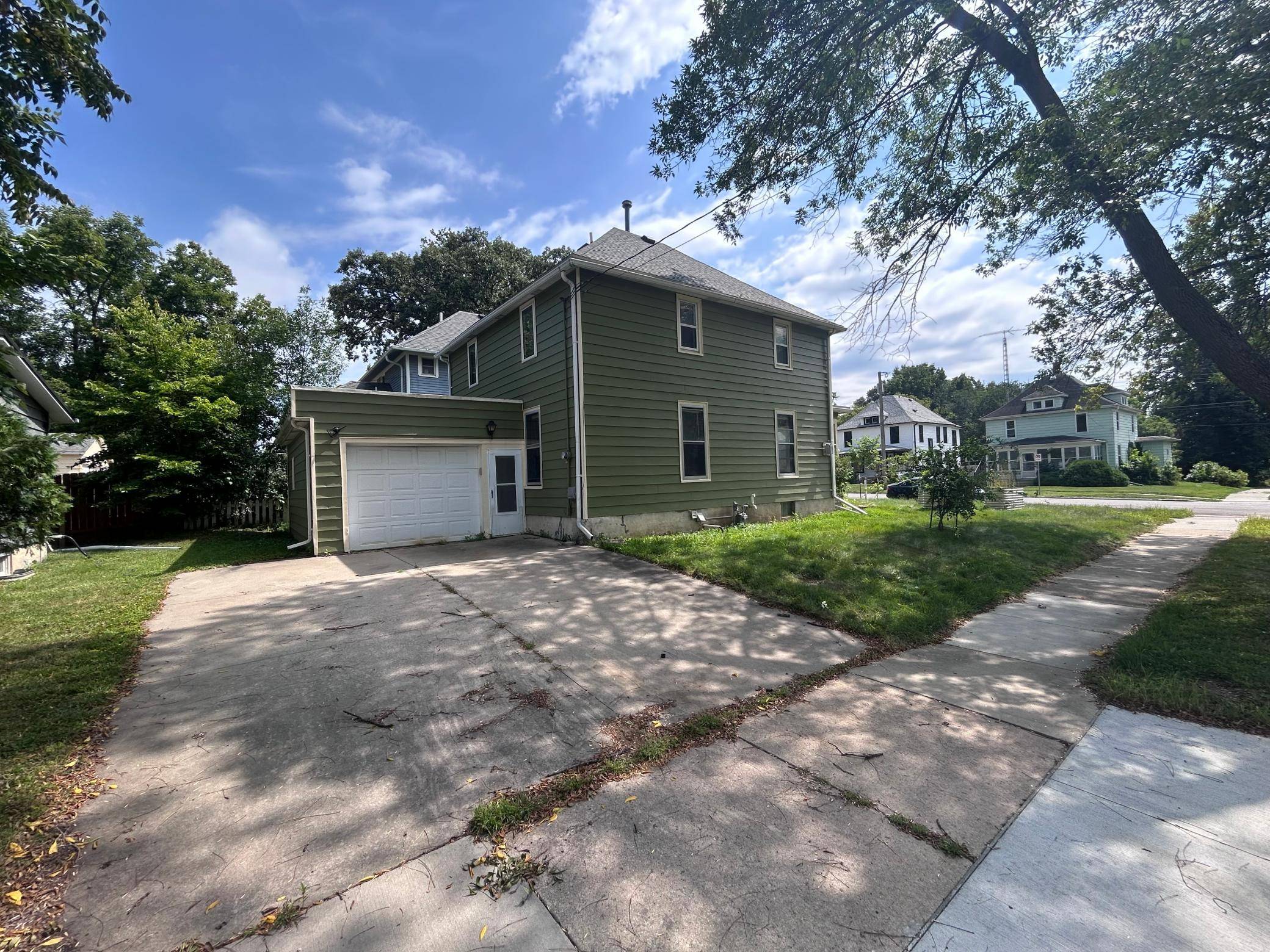903 1st ST SE, Rochester, MN 55904