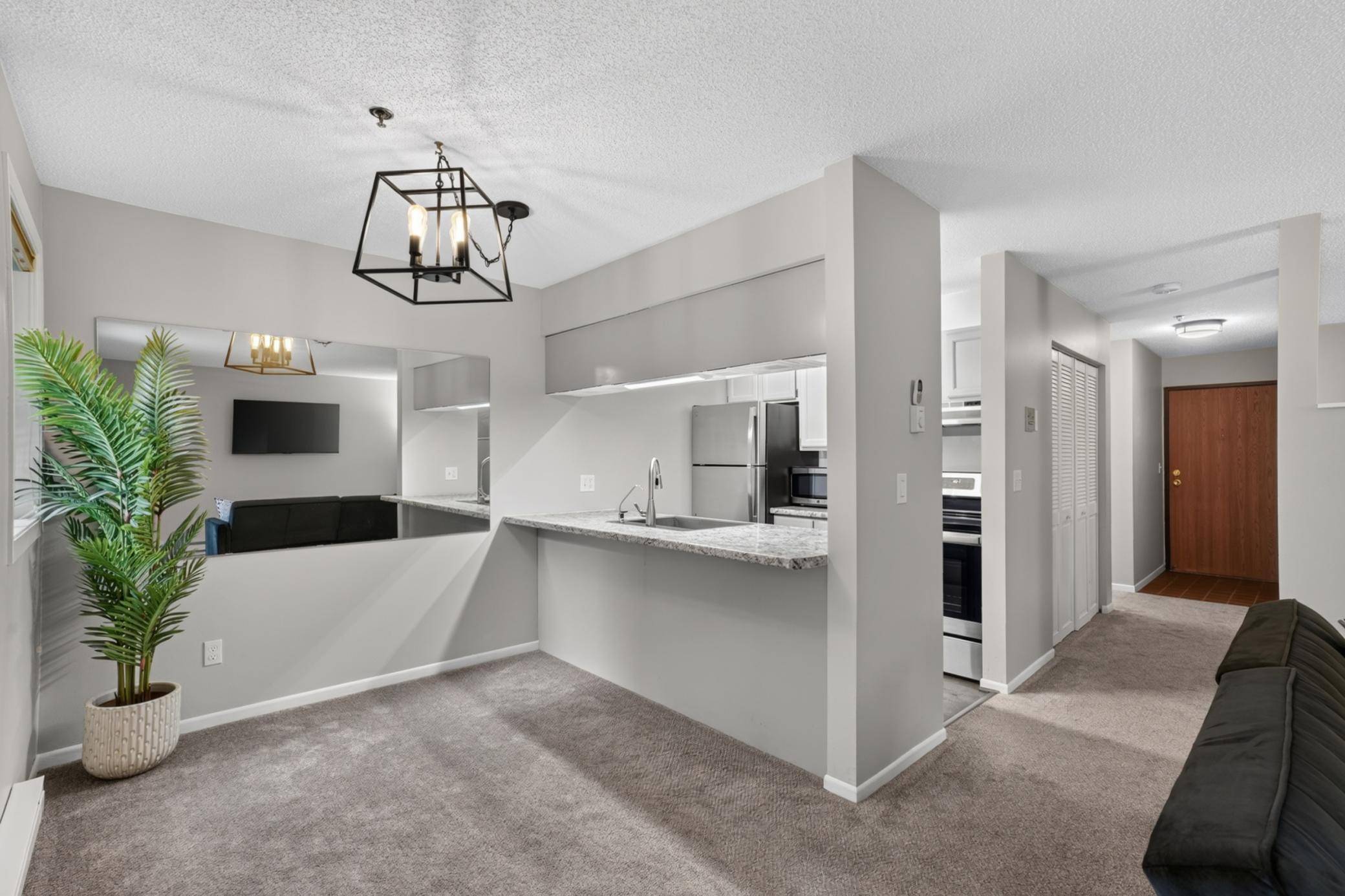 2170 Ridge DR #14, Saint Louis Park, MN 55416