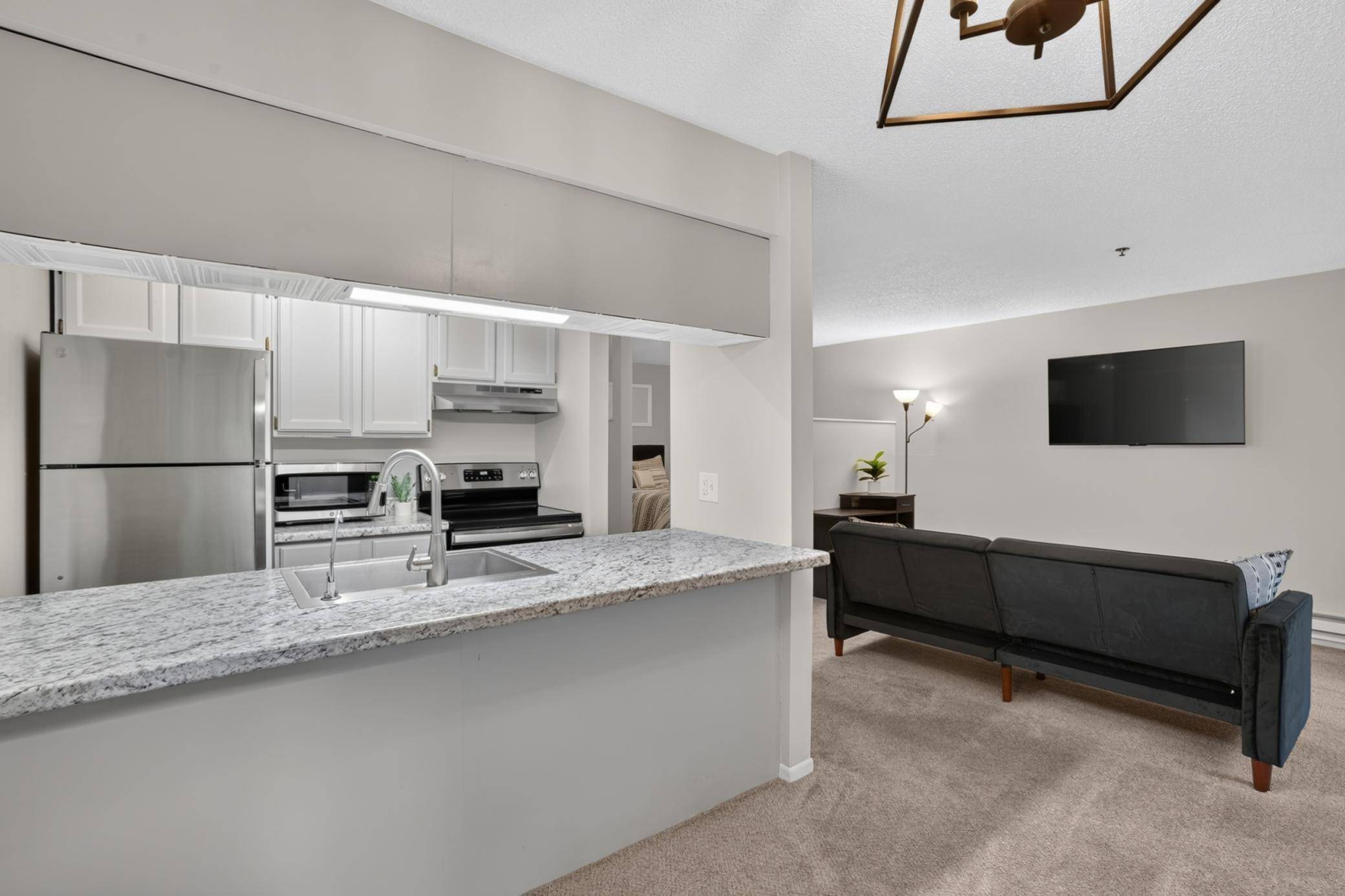 2170 Ridge DR #14, Saint Louis Park, MN 55416