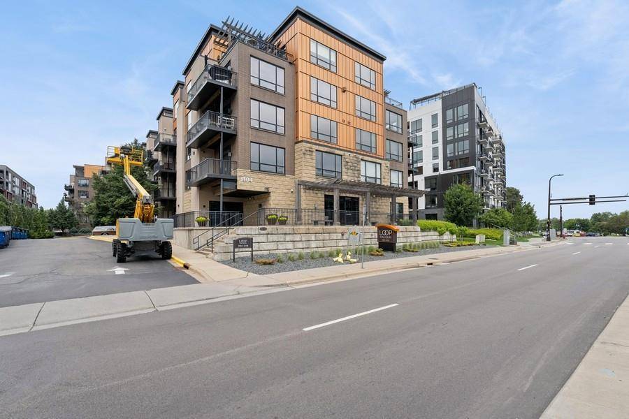 3104 W Lake Street #412, Minneapolis, MN 55416