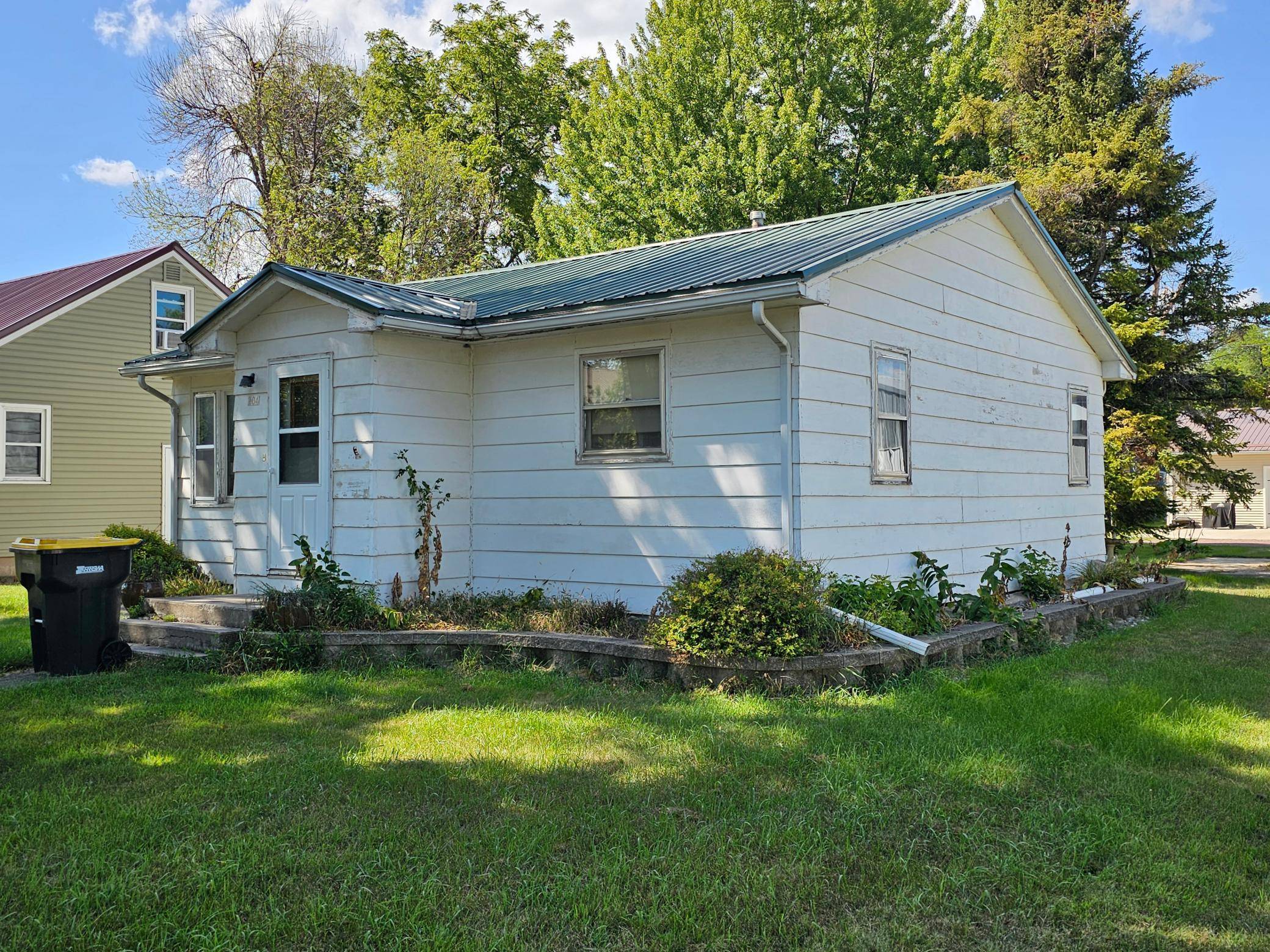204 5th AVE W, Lamberton, MN 56152