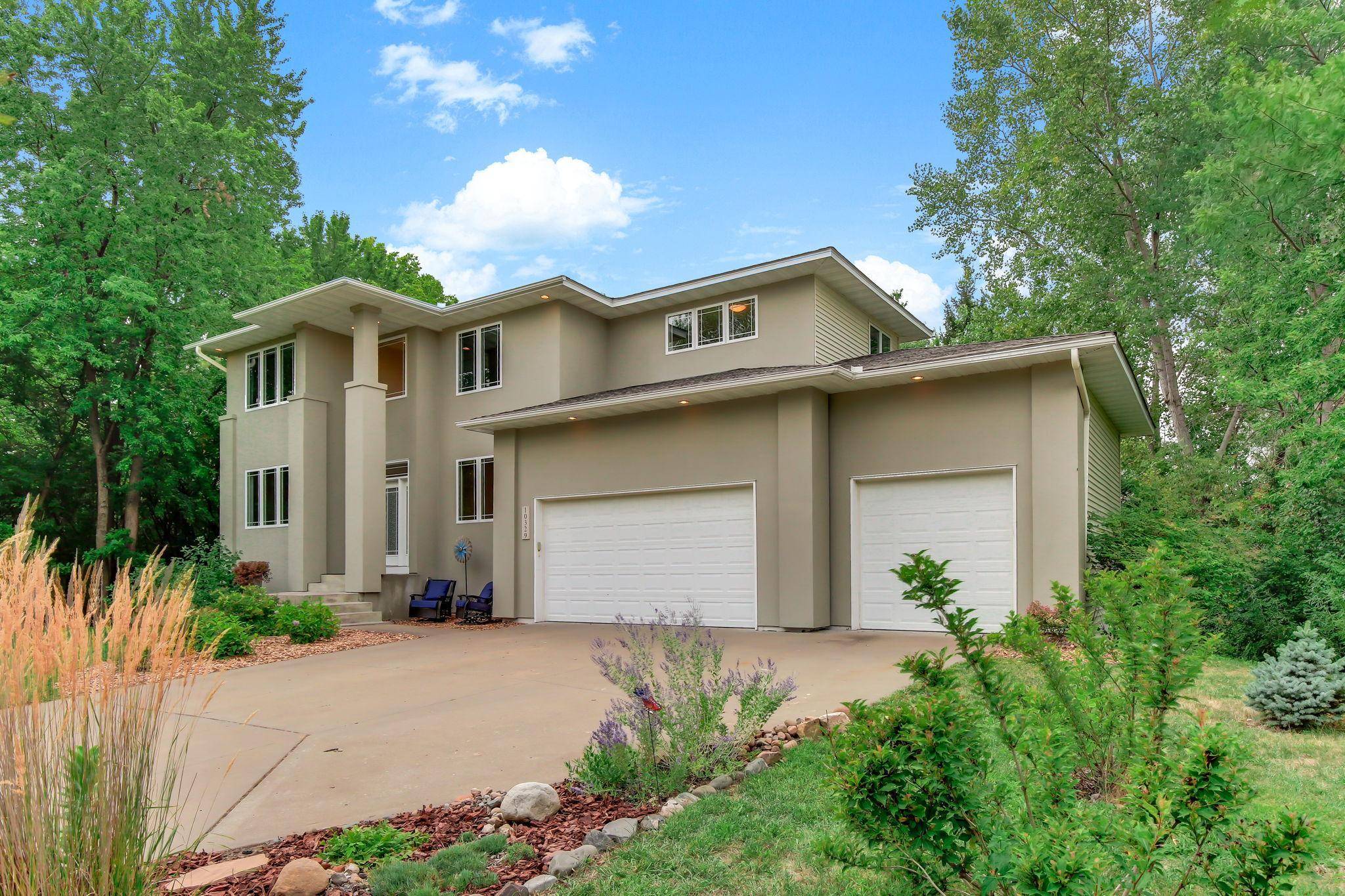 10329 N Noble AVE N, Brooklyn Park, MN 55443