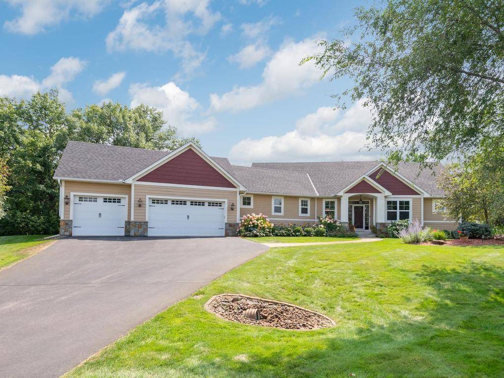 1784 86th CT E, Inver Grove Heights, MN 55077
