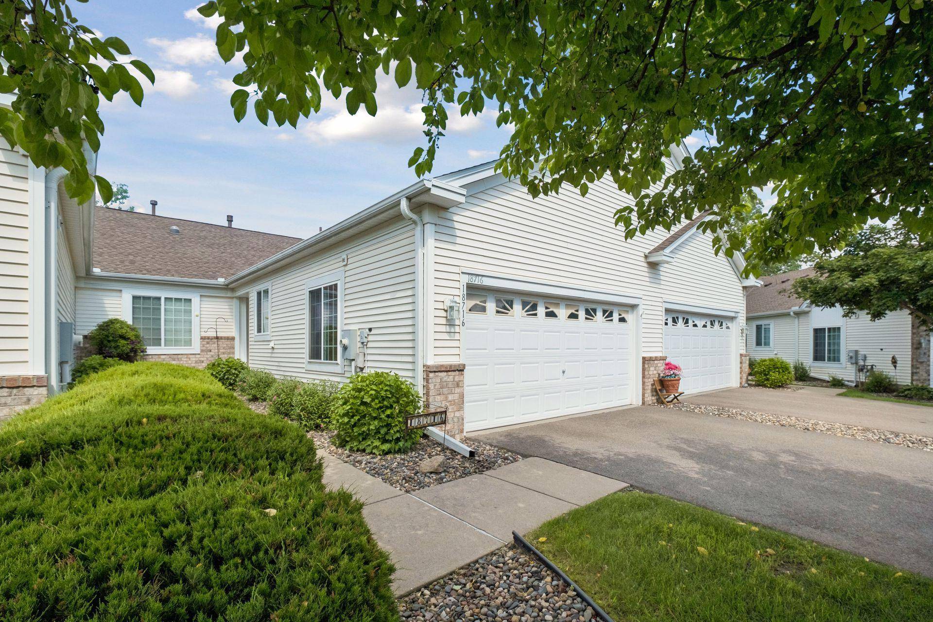 18716 Kalmar CT, Lakeville, MN 55044