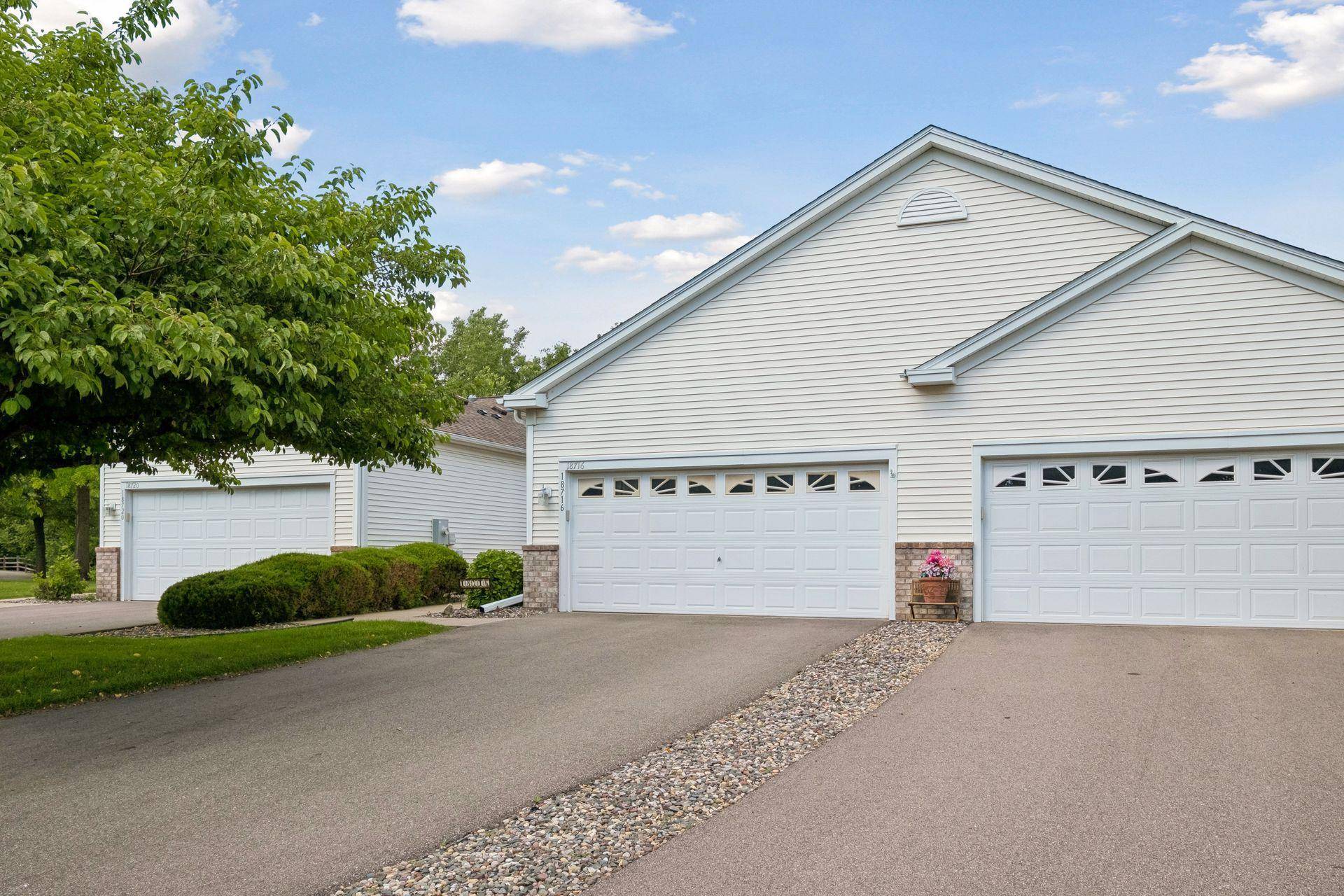 18716 Kalmar CT, Lakeville, MN 55044