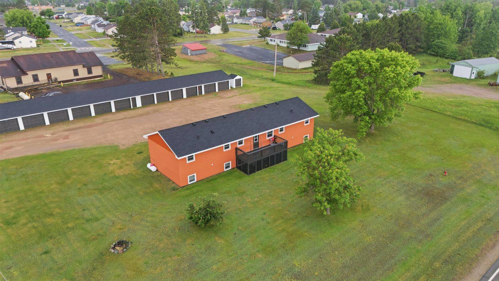 12 Linney ST, Babbitt, MN 55706