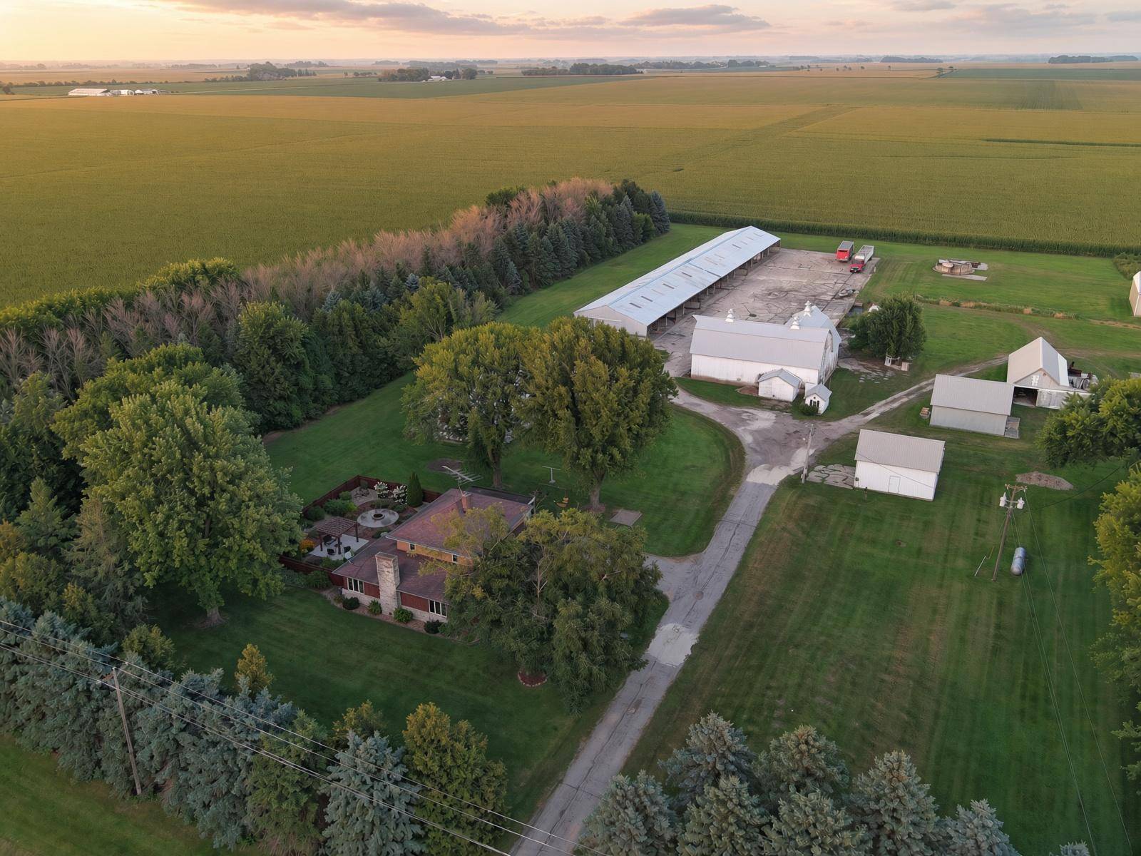 71598 State Highway 56, Hayfield, MN 55940