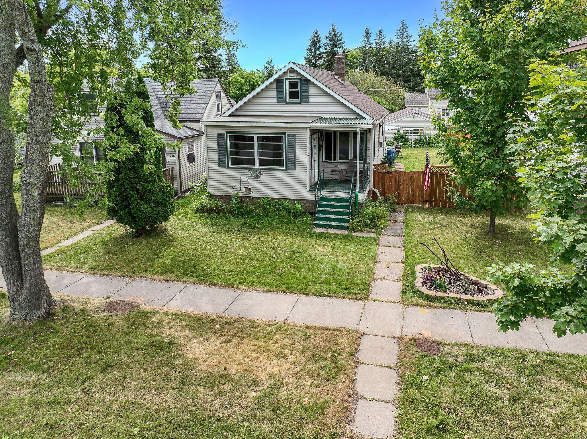 718 Broadway ST, Superior, WI 54880