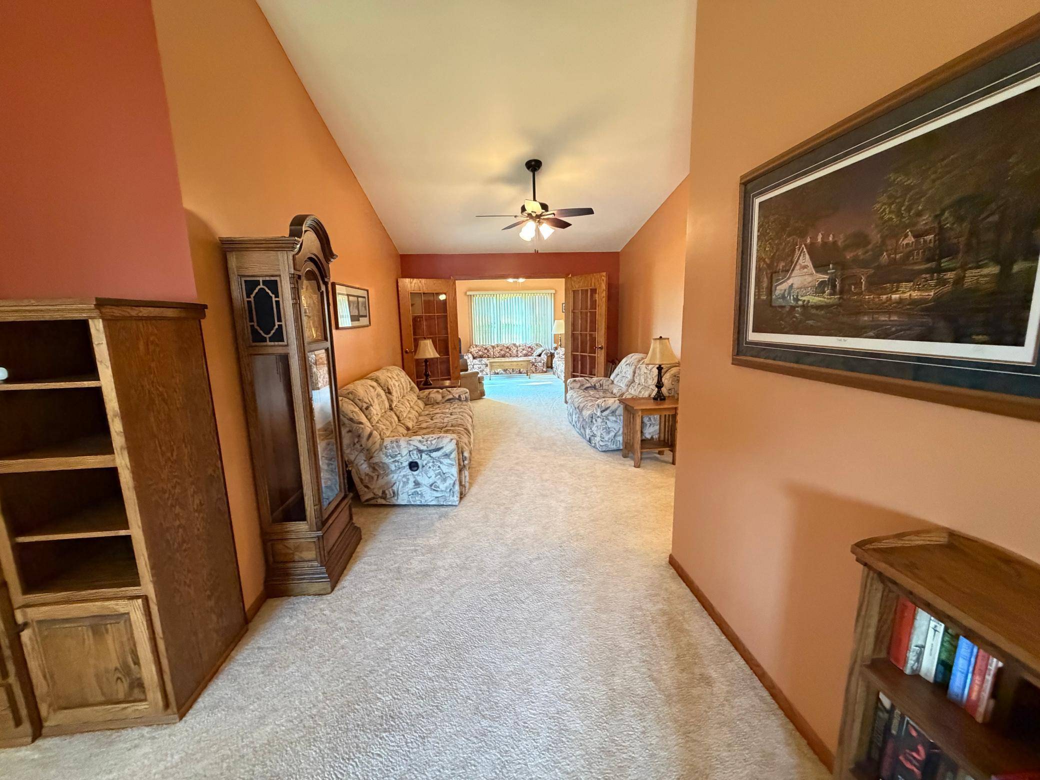 217 Green Lea LN, Albert Lea, MN 56007