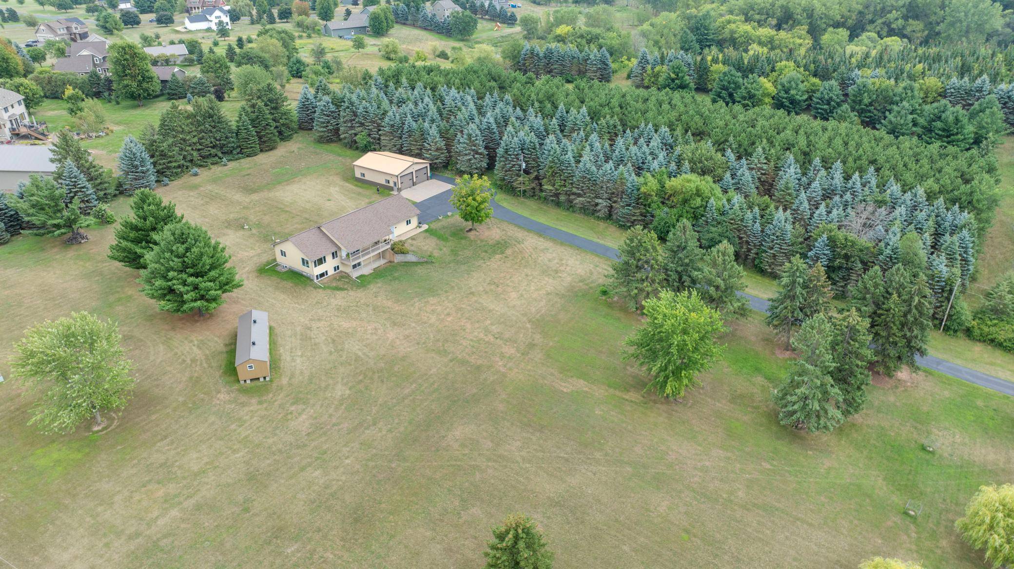 671 Kinney RD, Hudson, WI 54016
