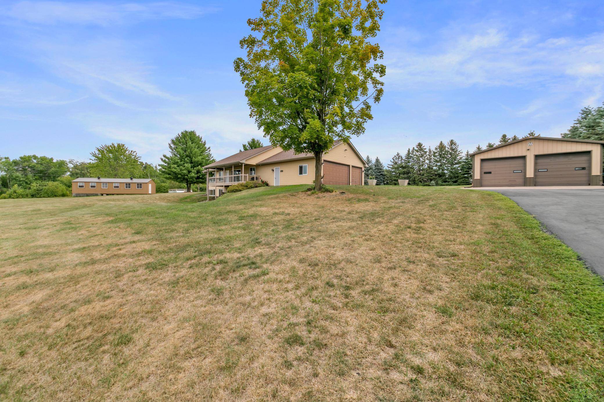 671 Kinney RD, Hudson, WI 54016