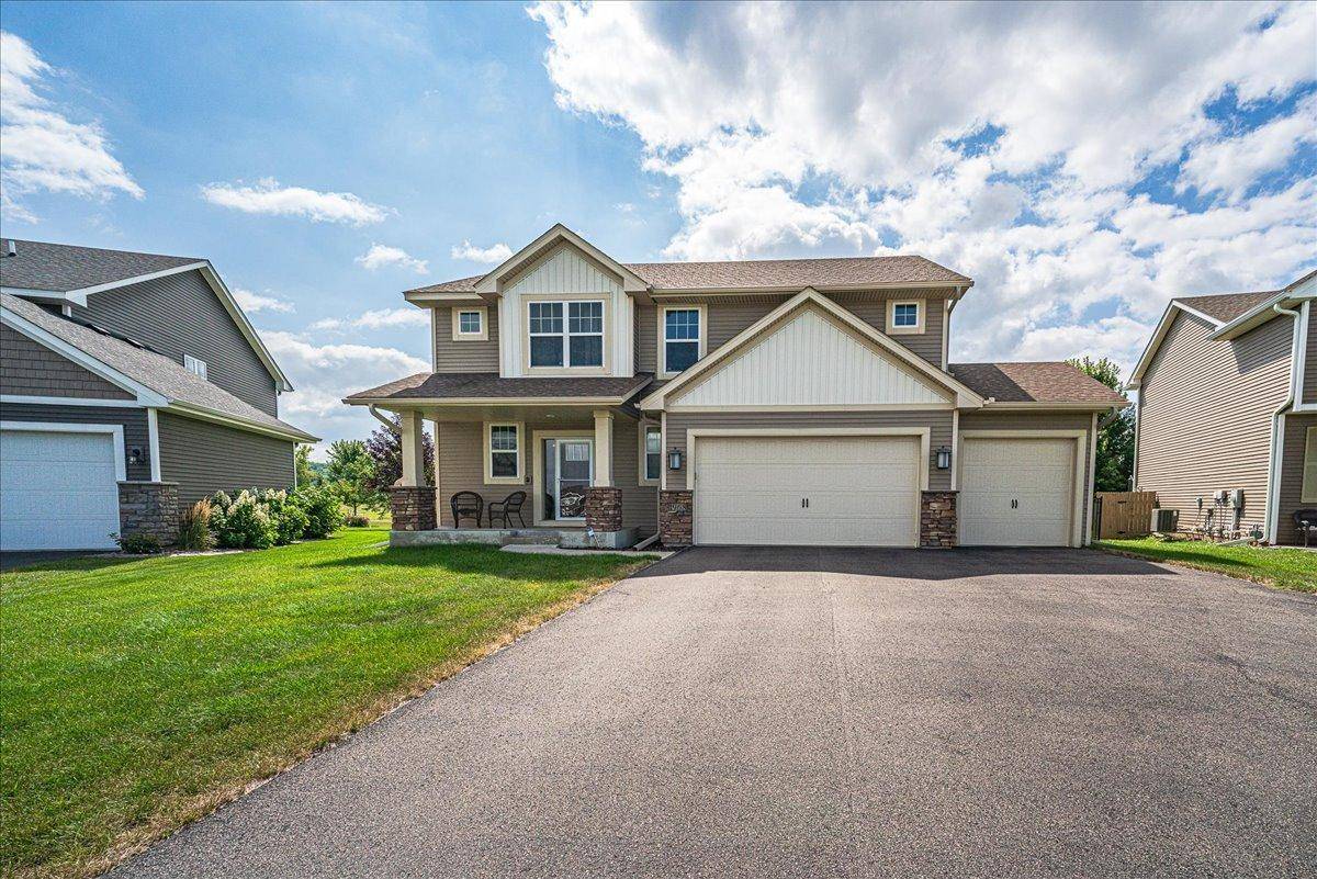 1968 Eagle Ridge LOOP, Shakopee, MN 55379