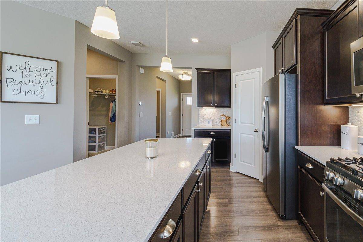 1968 Eagle Ridge LOOP, Shakopee, MN 55379