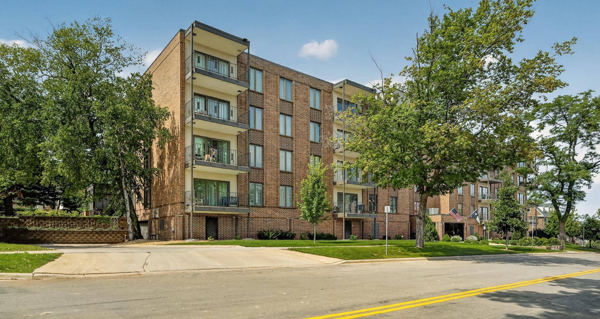 317 6th AVE SW #309, Rochester, MN 55902