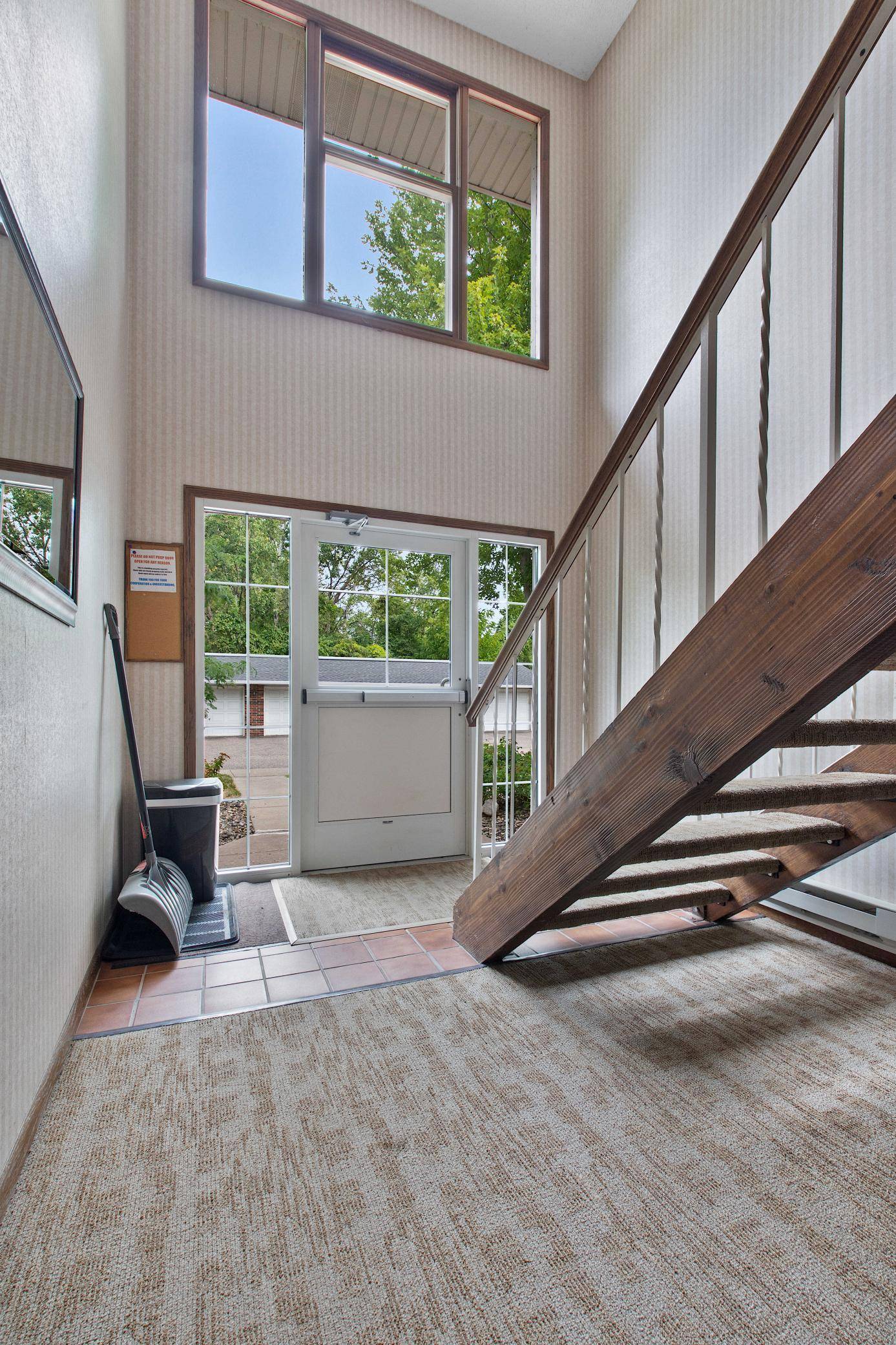 6317 Alderwood Bay #A, Woodbury, MN 55125