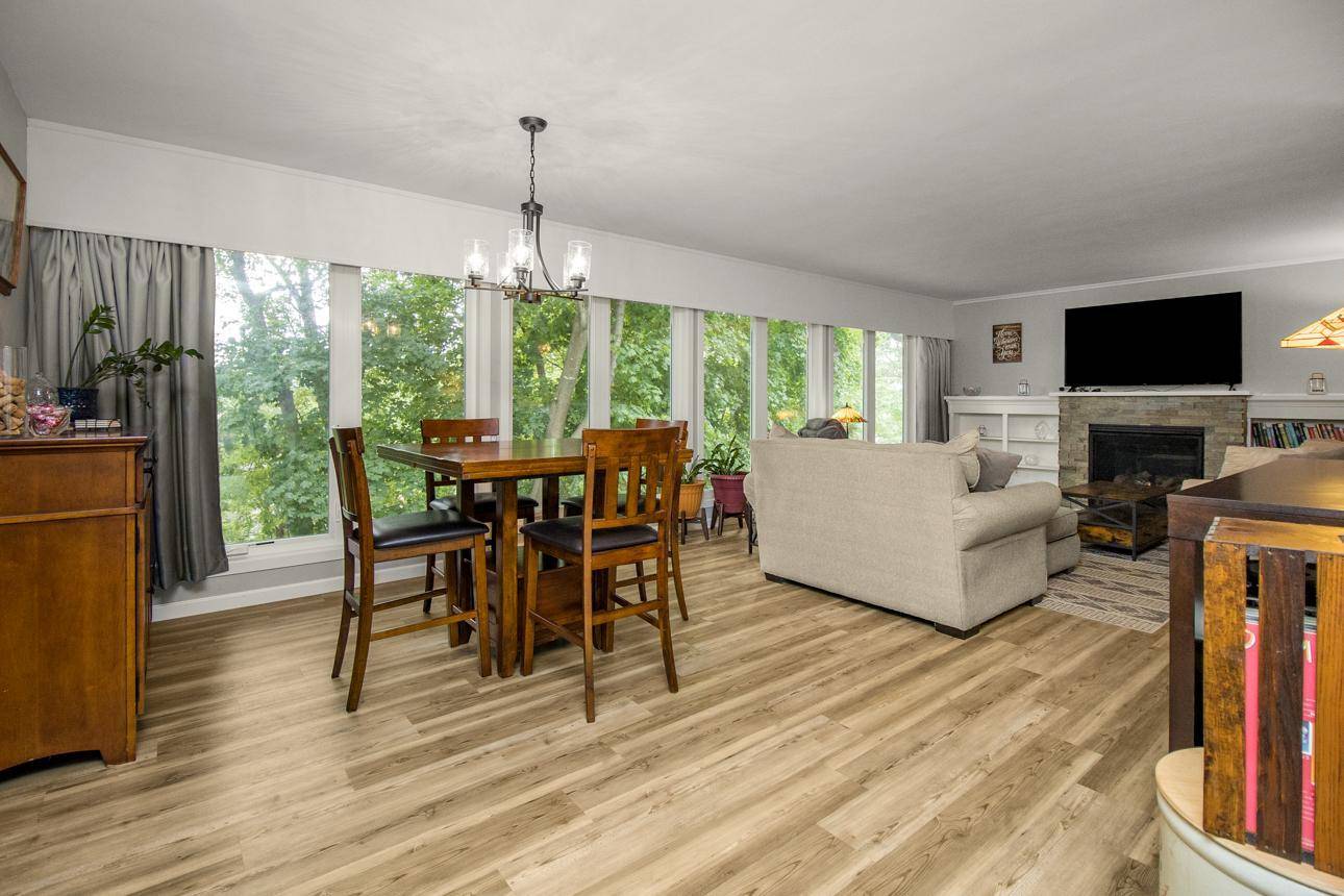 261 6th ST S, Bayport, MN 55003