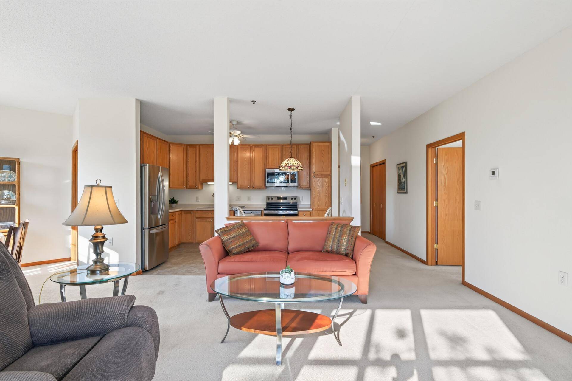 15001 Burnhaven DR #216, Burnsville, MN 55306