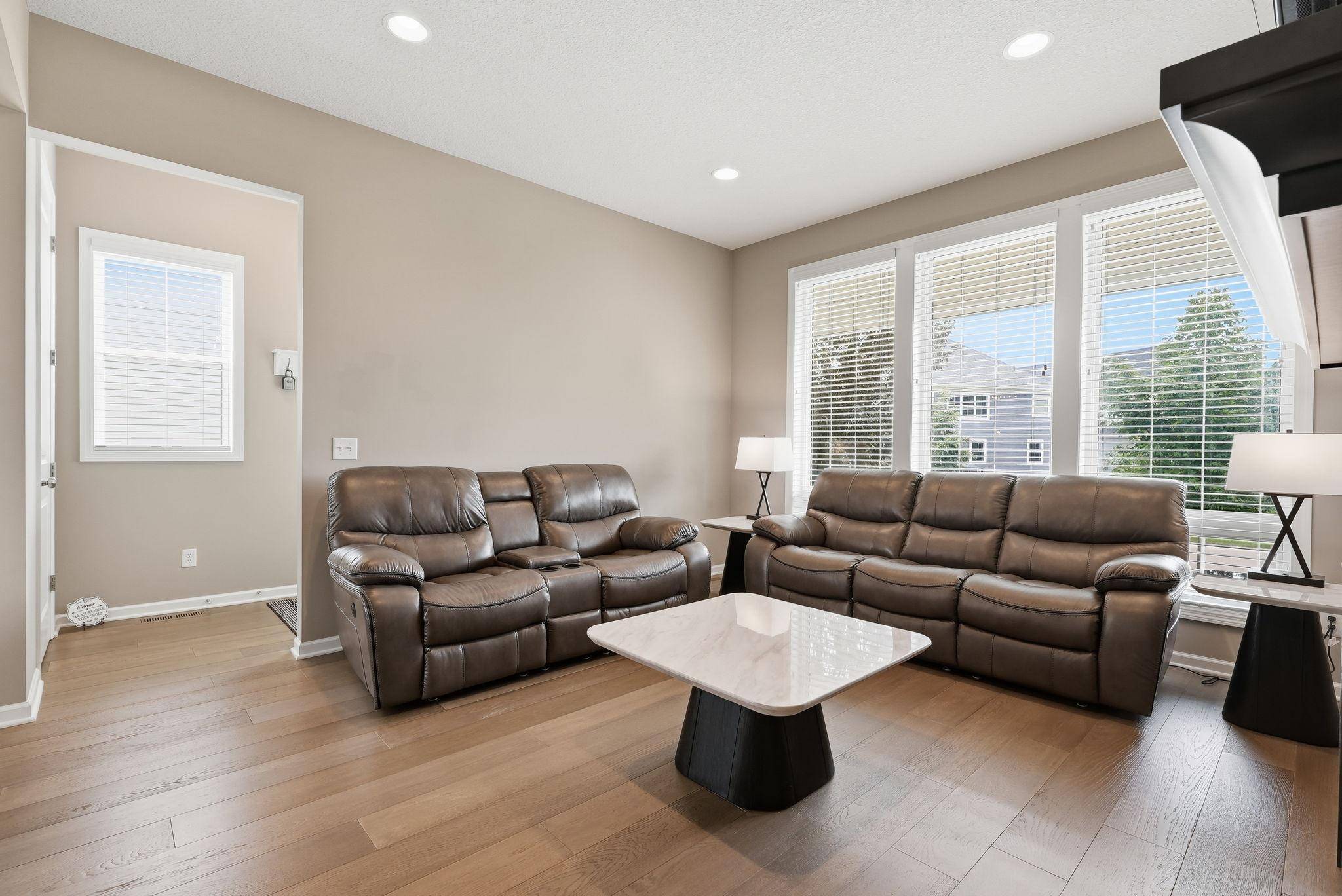16229 Duskwood TRL, Lakeville, MN 55044