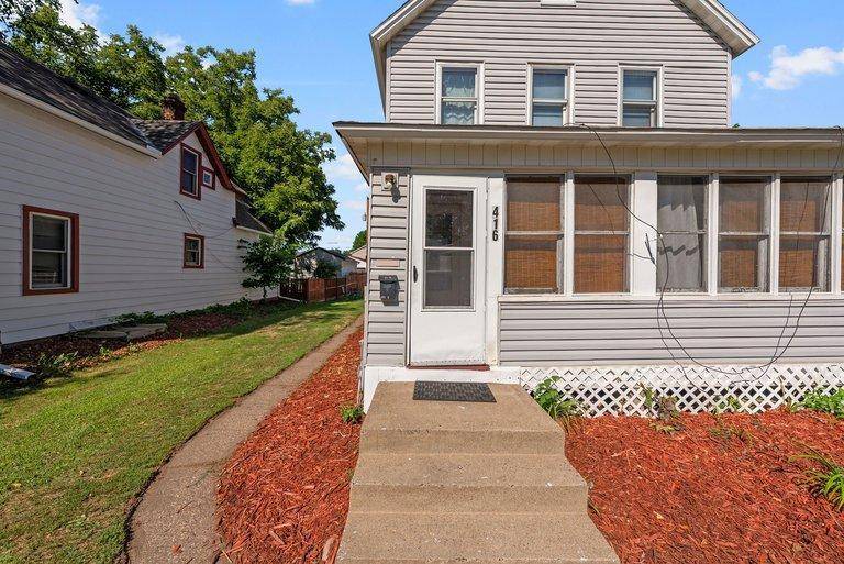 416 4th AVE S, South Saint Paul, MN 55075
