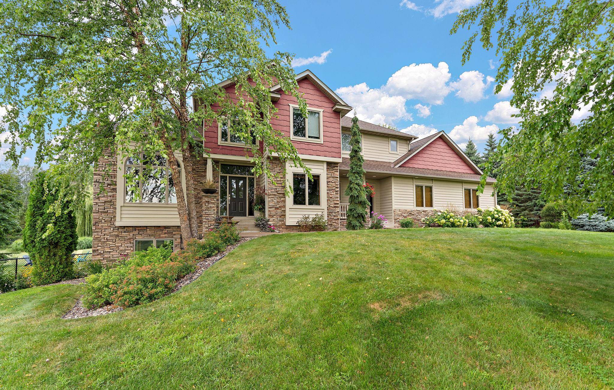 23140 Grandview WAY, Lakeville, MN 55044