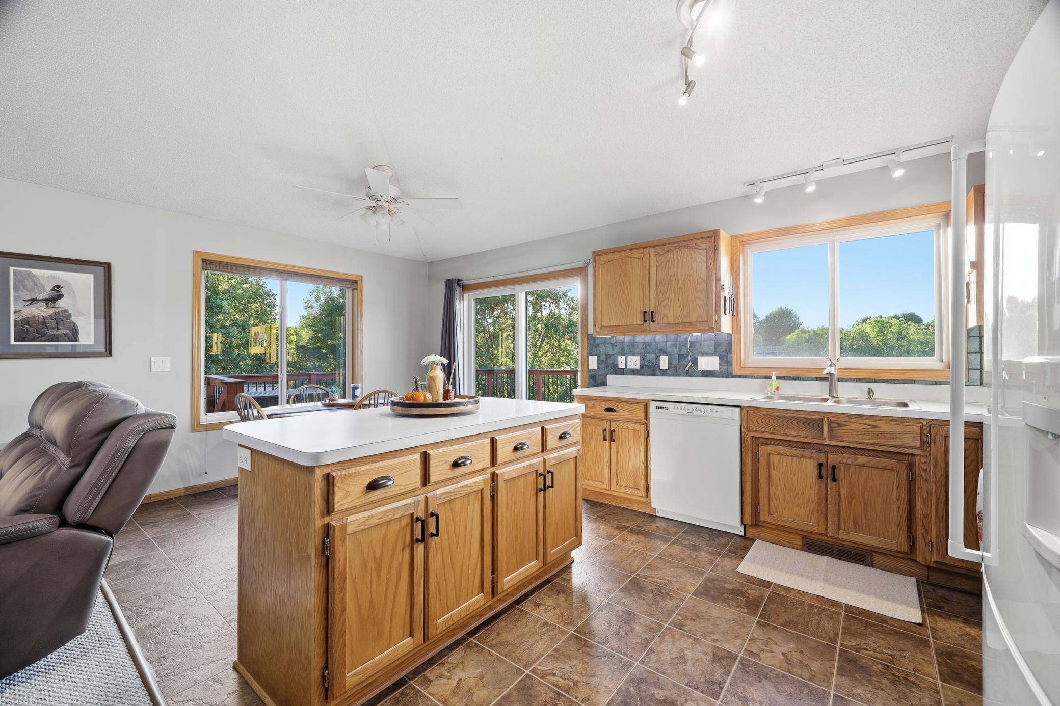 1475 Oak Ridge CIR, Monticello, MN 55362