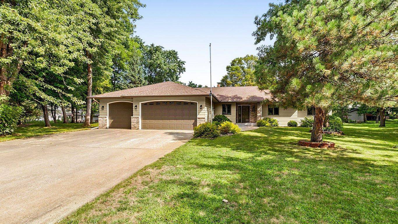 985 Juliet WAY, Avon, MN 56310
