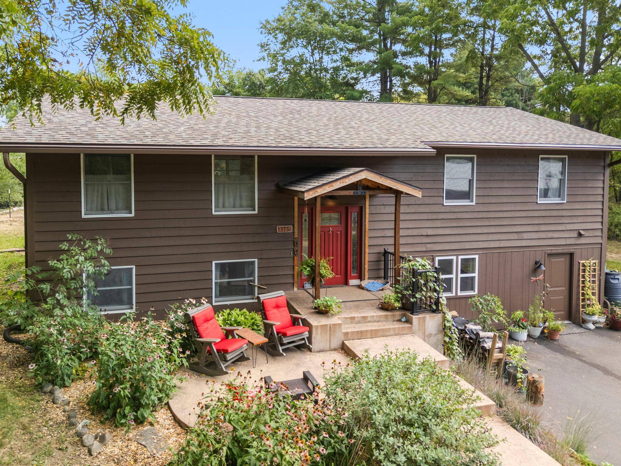 1373 Pine View TRL, Houlton, WI 54082