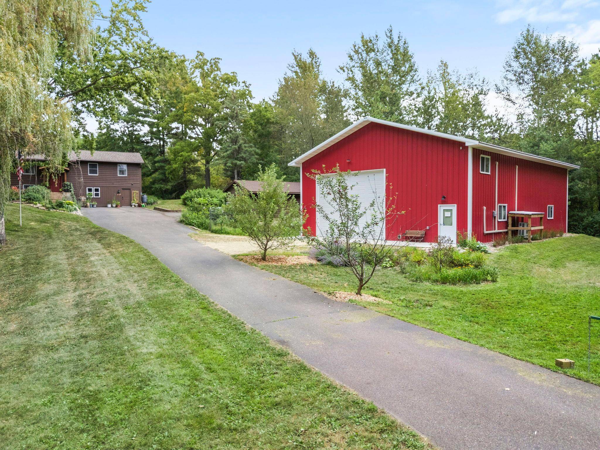 1373 Pine View TRL, Houlton, WI 54082