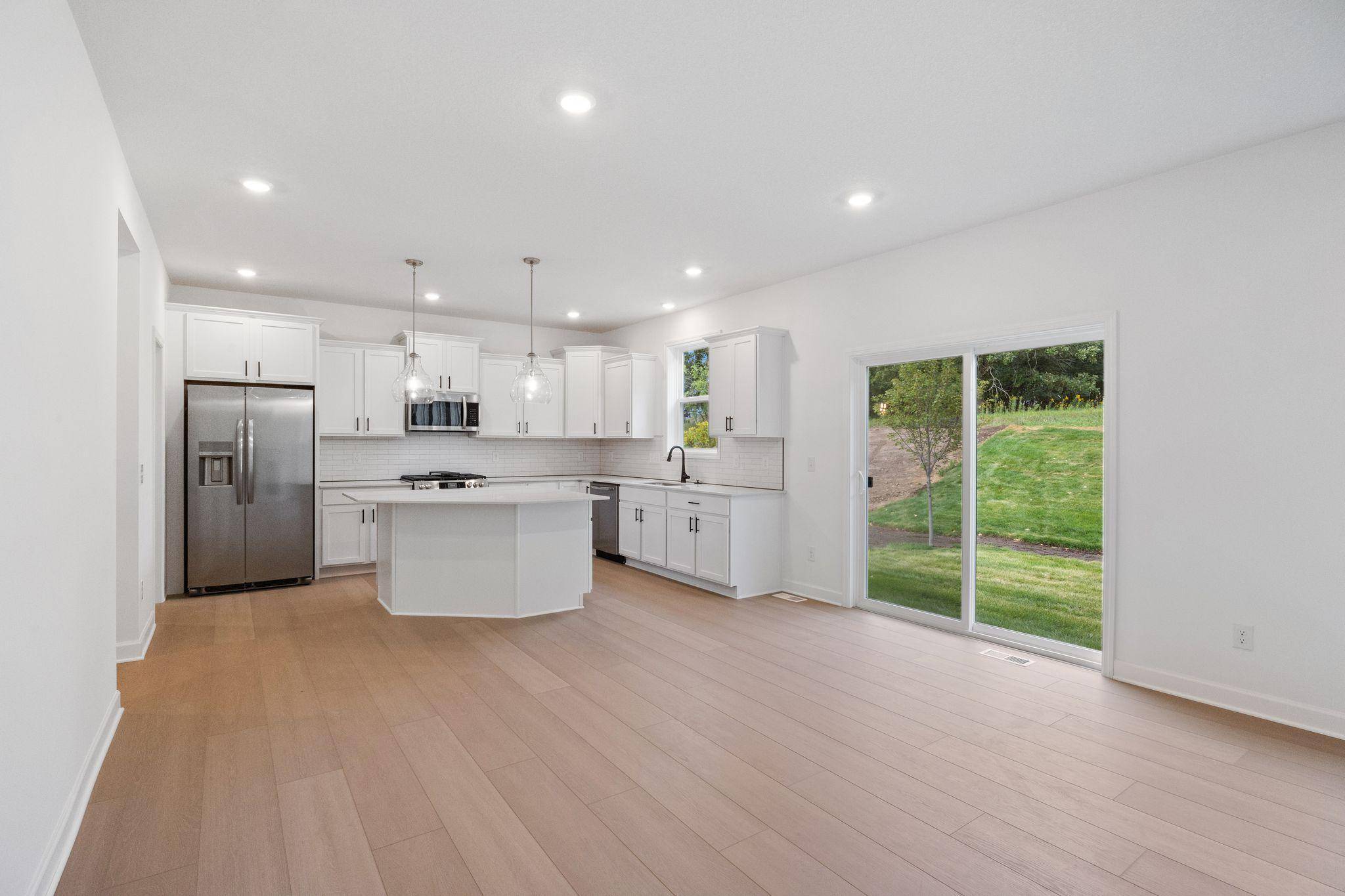 2584 Rock Elm RD, Shakopee, MN 55379
