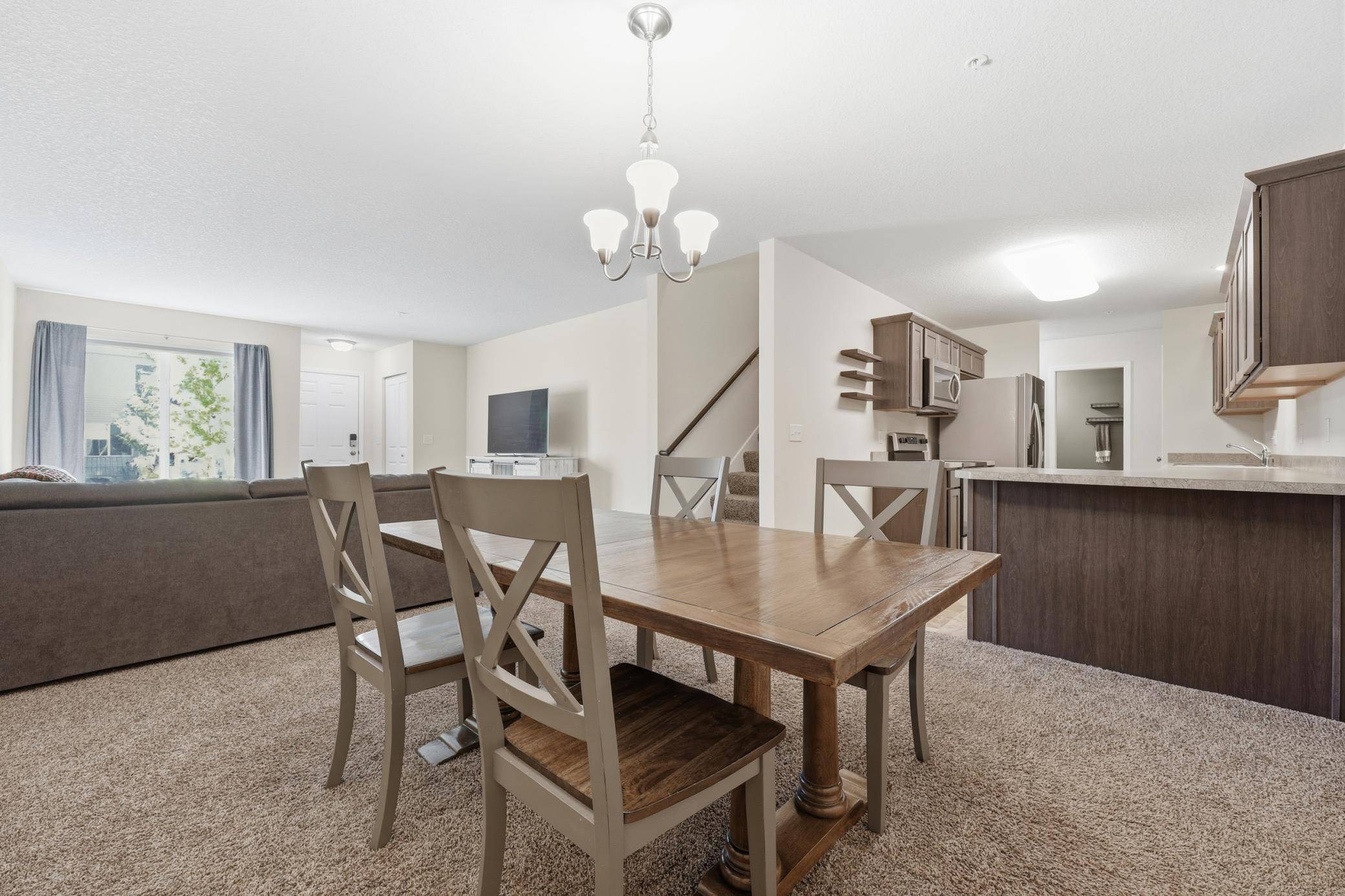 305 Chatum LN, Jordan, MN 55352