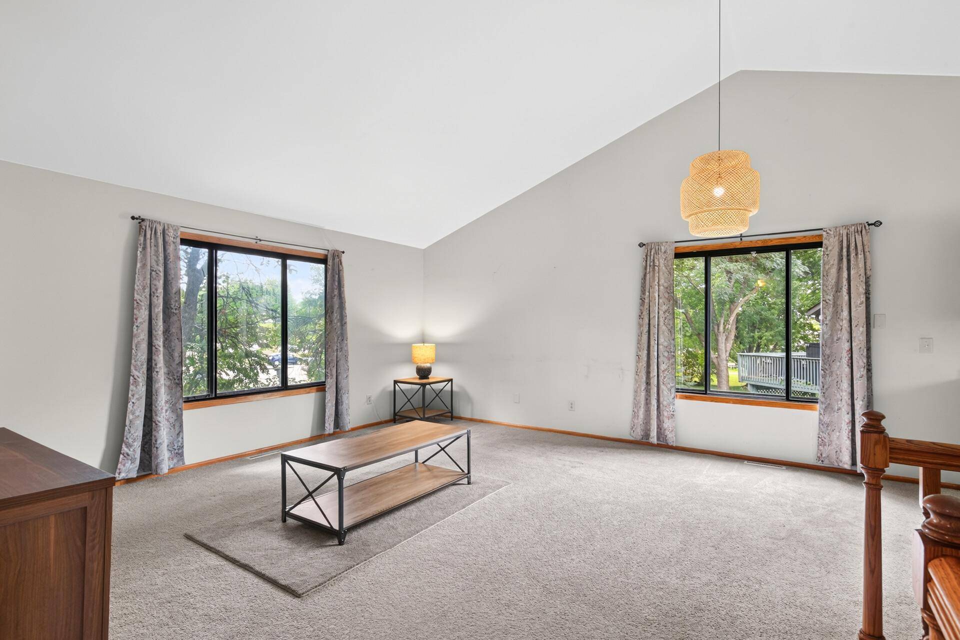 1128 Fox Run RD, Waconia, MN 55387