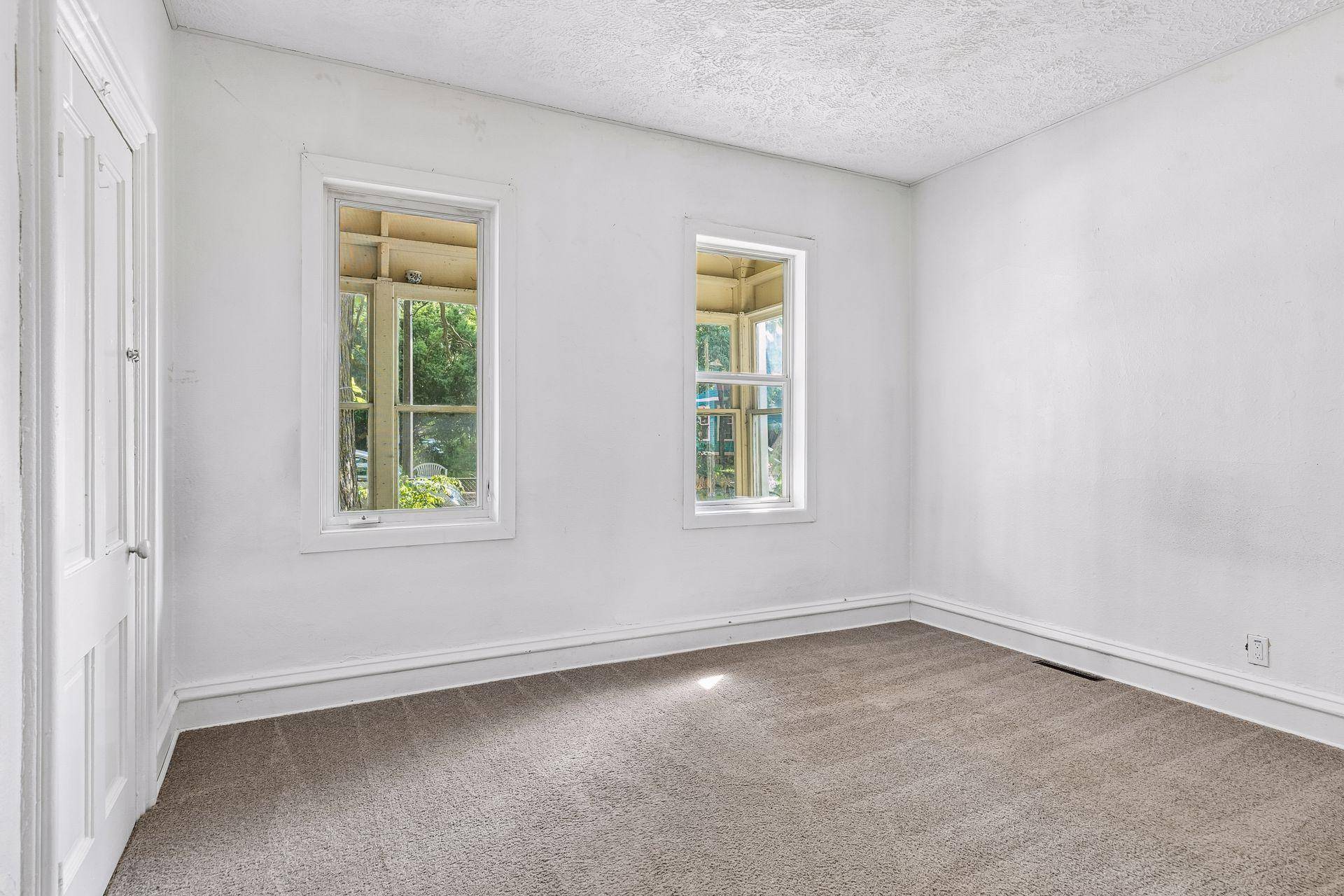 241 Banfil ST, Saint Paul, MN 55102