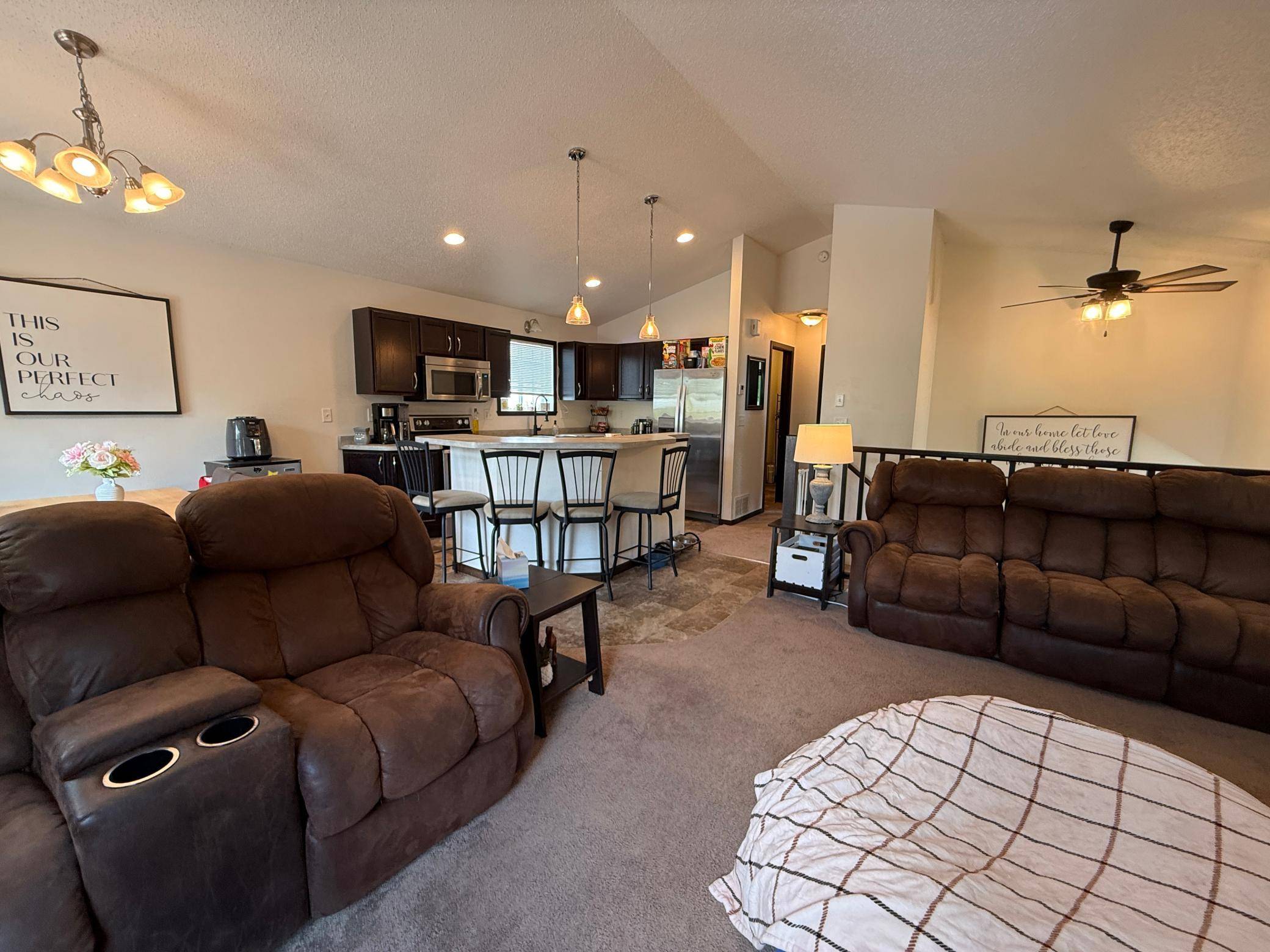 313 5th ST E, Horace, ND 58047
