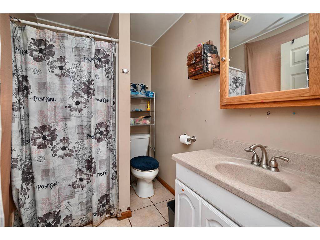 159 E King ST, Winona, MN 55987