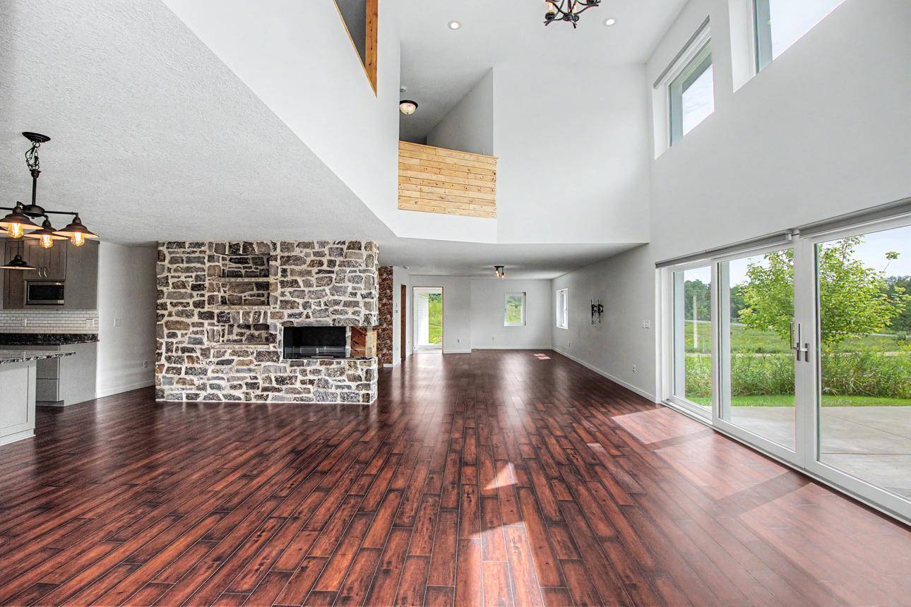 434 210th AVE, Somerset, WI 54025