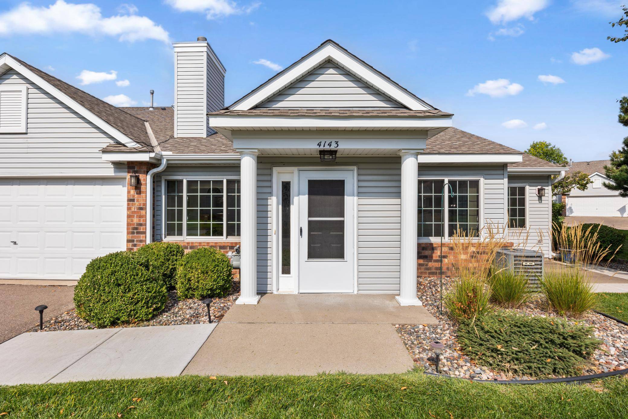 4143 Ruby LN #72, Eagan, MN 55122