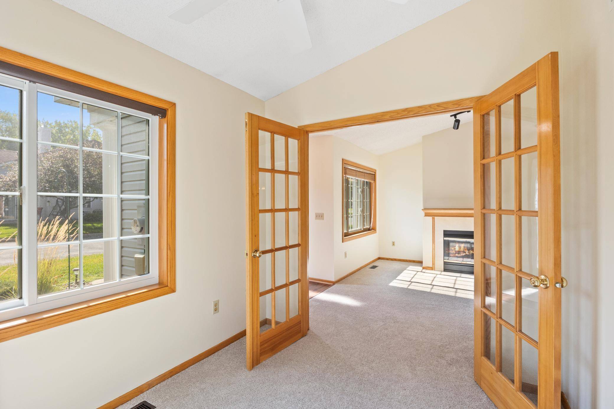 4143 Ruby LN #72, Eagan, MN 55122