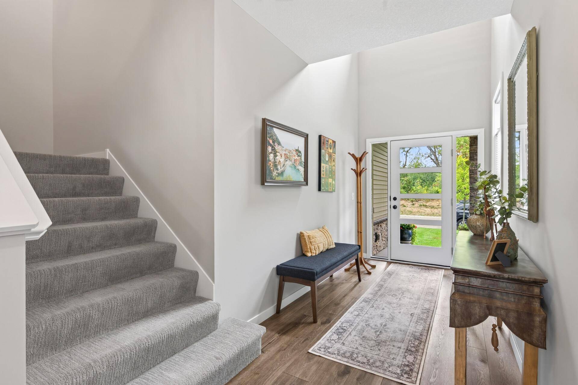 4139 Isaac CT, Vadnais Heights, MN 55127