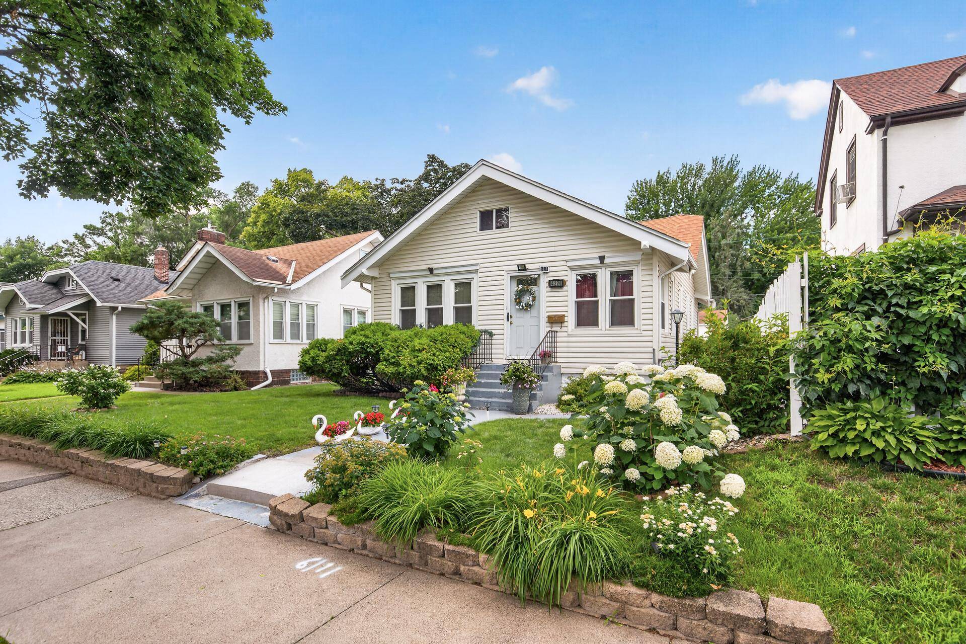 4224 Stevens AVE, Minneapolis, MN 55409