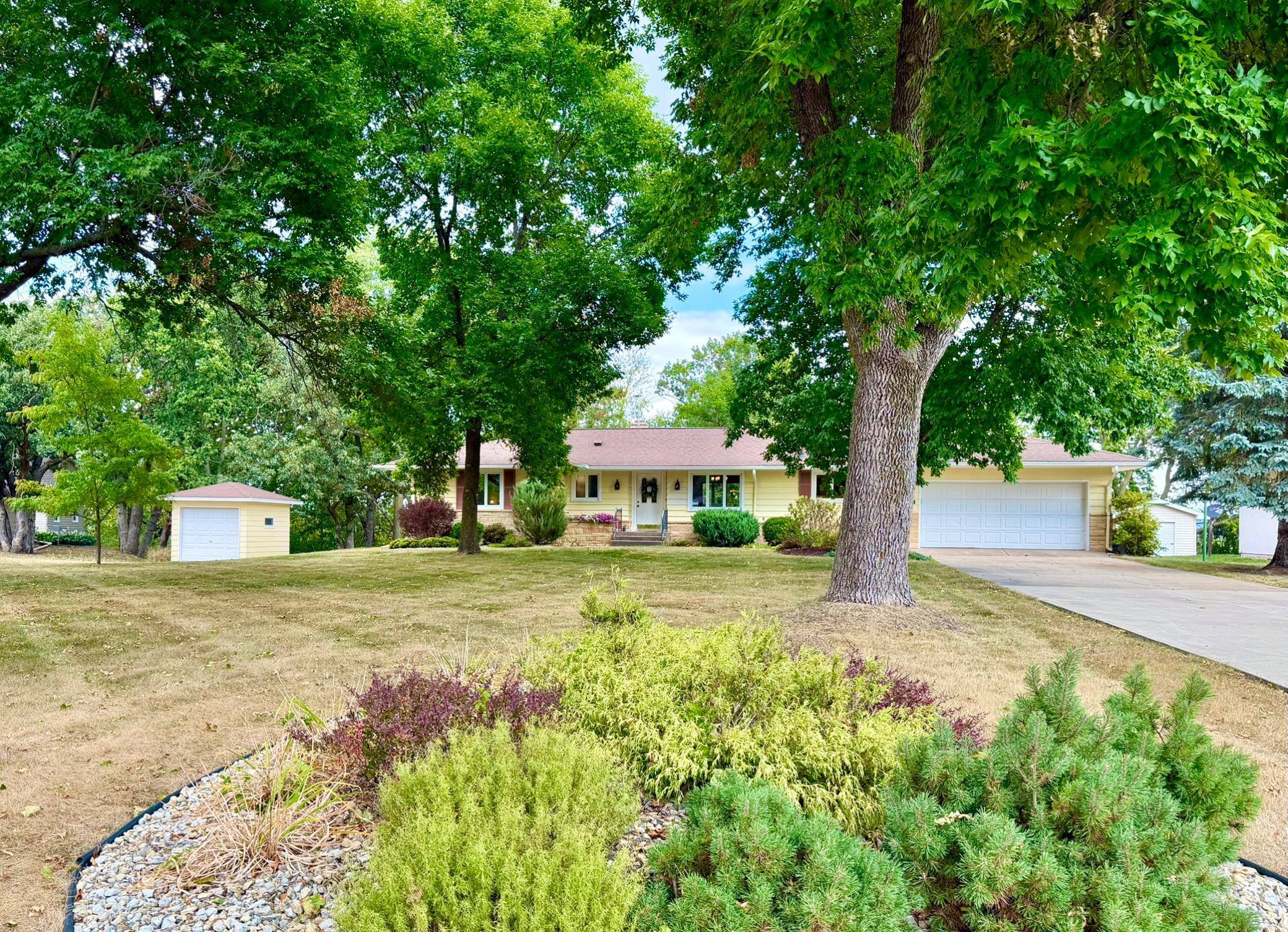 3628 Martha LN, Red Wing, MN 55066