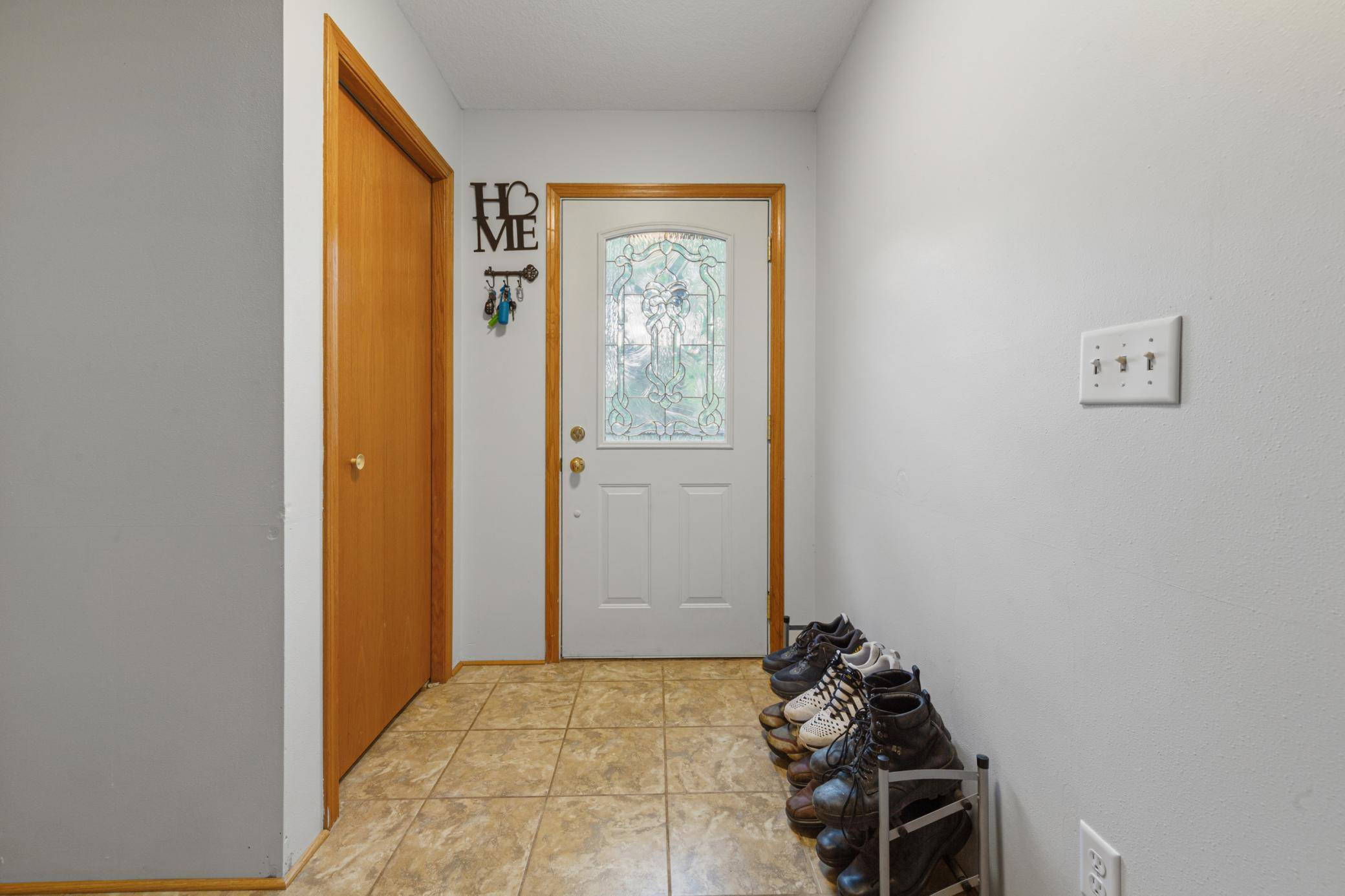 424 Littleford LN, Faribault, MN 55021